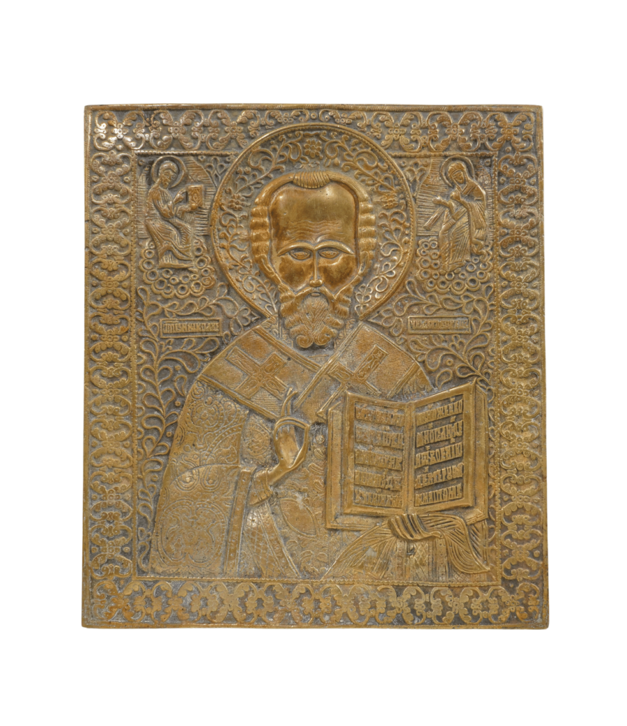 Icona in bronzo di San Nicola, rappresentazione duratura del patrono della generosità e della guida spirituale.